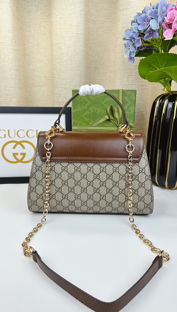 激安グッチバッグコピー内部構造